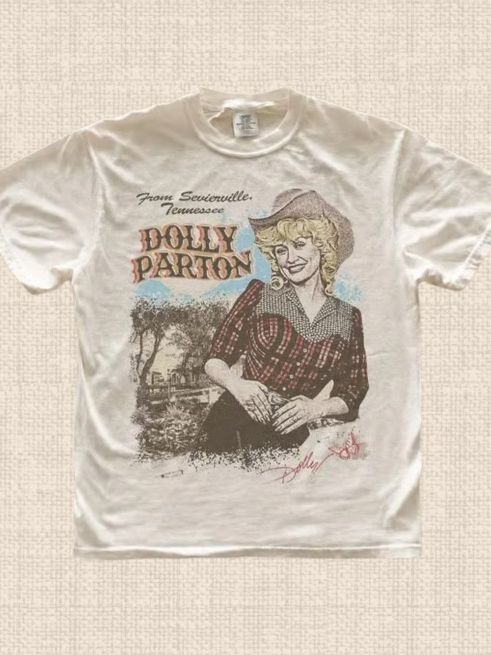 Dolly Parton Vintage Graphic Tee